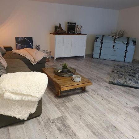 Grosse Wohnung Mit Terrasse Und Grill Grosssolt Esterno foto
